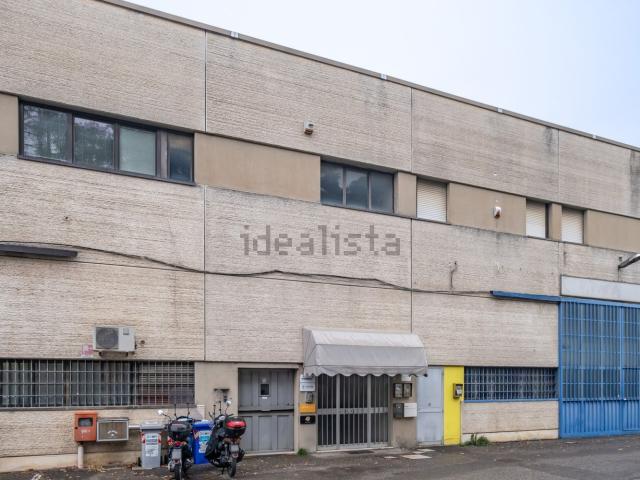 Ufficio in vendita di 215 m² in Via Michelino, 93
