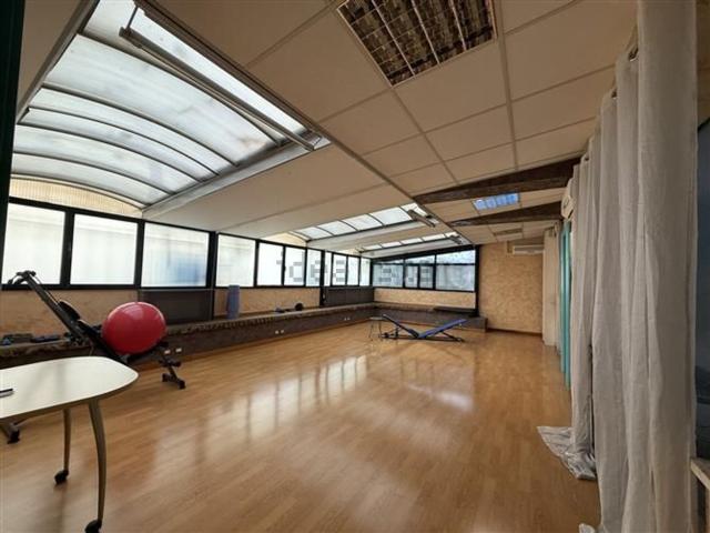 Ufficio in vendita di 223 m² in Corso Vittorio Emanuele II