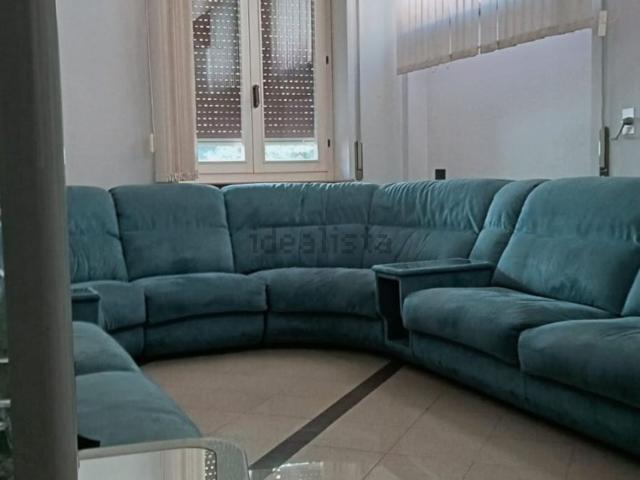 Ufficio in vendita di 230 m²