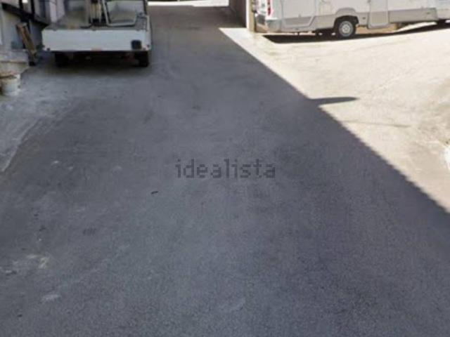 Ufficio in vendita di 230 m² in Via Martiri della Libertà