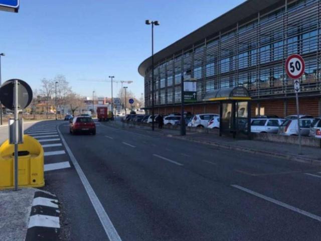 Ufficio in vendita di 248 m² in Viale Ancona