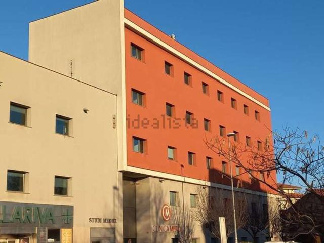 Ufficio in vendita di 255 m² in Viale Luigi Settembrini