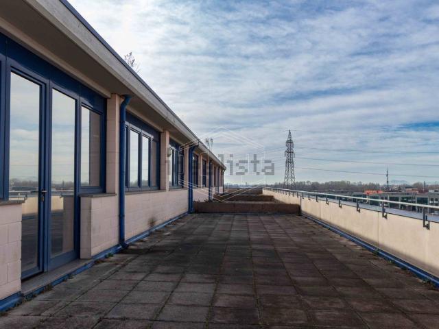 Ufficio in vendita di 250 m² in Strada Senza Nome, 1