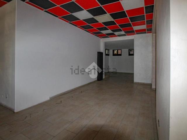 Ufficio in vendita di 250 m² in Via Braida