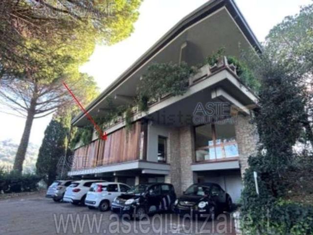 Ufficio in vendita di 250 m² in Via dello Schiavo, 9