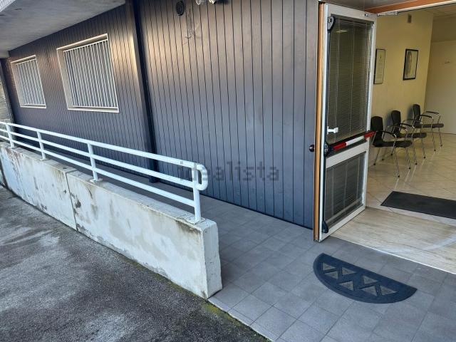 Ufficio in vendita di 266 m² in Via Palermo, 37