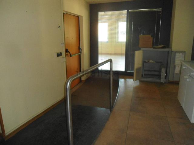 Ufficio in vendita di 275 m² in Via Angelo Finelli