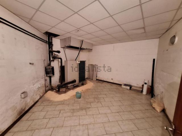 Ufficio in vendita di 275 m² in Via Urbano Rattazzi, 16