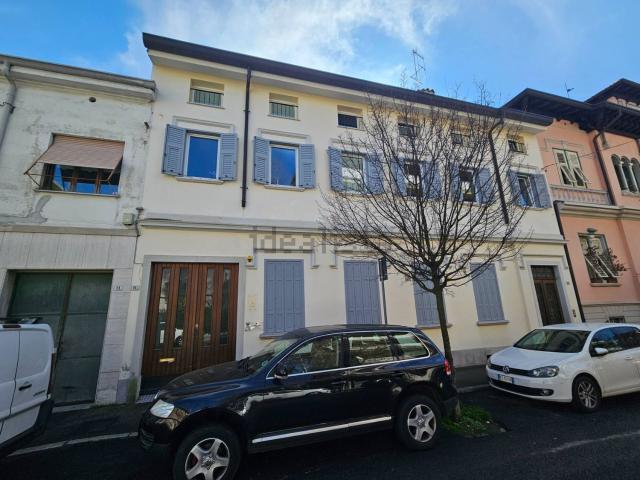 Ufficio in vendita di 277 m² in Via Pierandrea Mattioli, 11