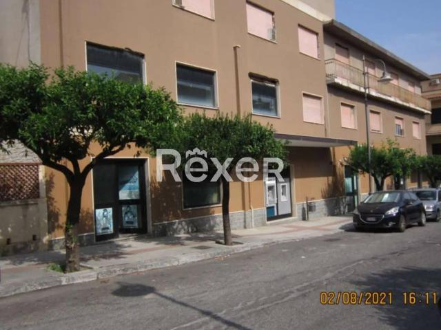 Ufficio in vendita di 2725 m² in Viale XXV Aprile, 16