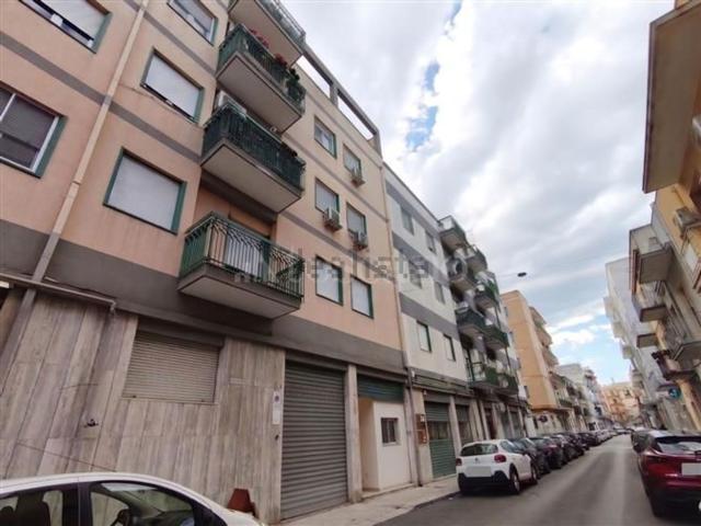 Ufficio in vendita di 272 m² in Via Severo Settimio