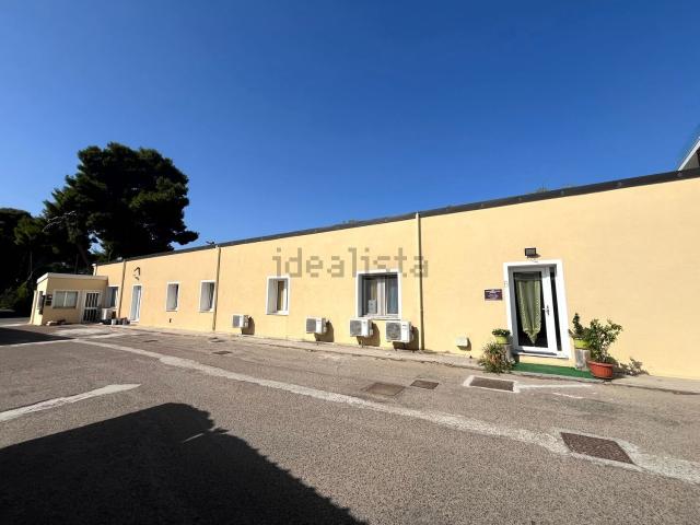 Ufficio in vendita di 285 m² in Via Chiara Lubich