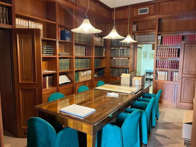 Ufficio in vendita di 280 m² in Via Santa Lucia