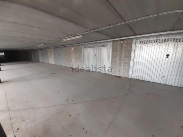 Ufficio in vendita di 300 m²