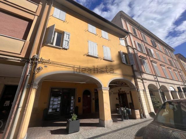 Ufficio in vendita di 300 m² in Corso Martiri