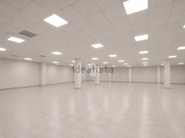 Ufficio in vendita di 300 m² in Via Gramsci, 3
