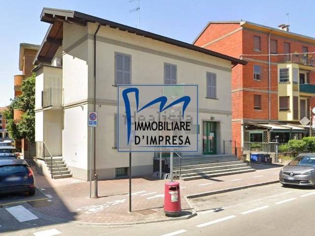 Ufficio in vendita di 300 m² in Via San Leonardo, 21