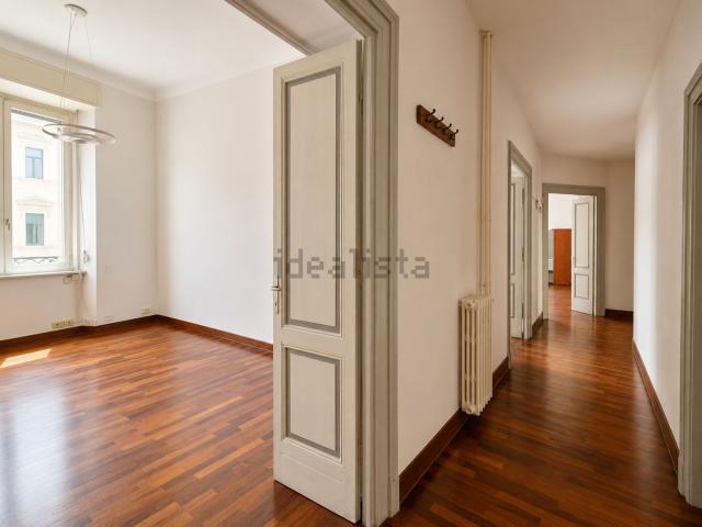 Ufficio in vendita di 301 m² in Via di Franco