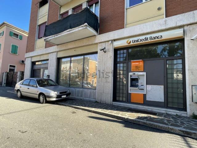 Ufficio in vendita di 317 m² in Piazza Giacomo Matteotti