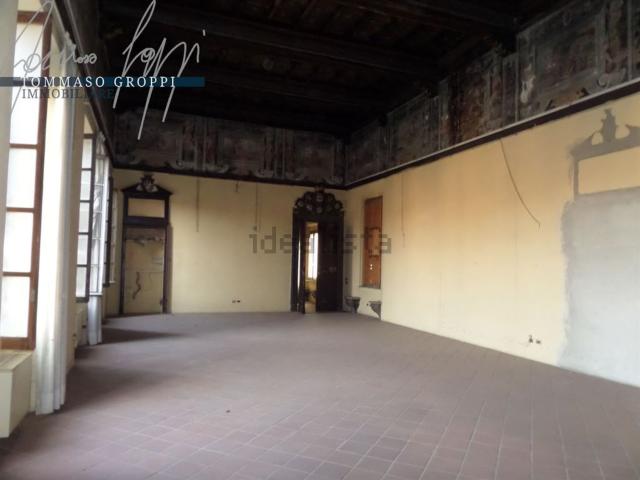Ufficio in vendita di 320 m² in Via Taverna Giuseppe