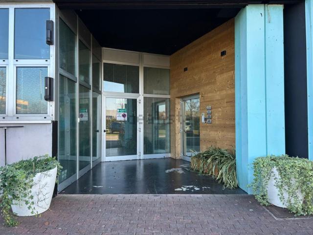 Ufficio in vendita di 320 m² in Via Venier