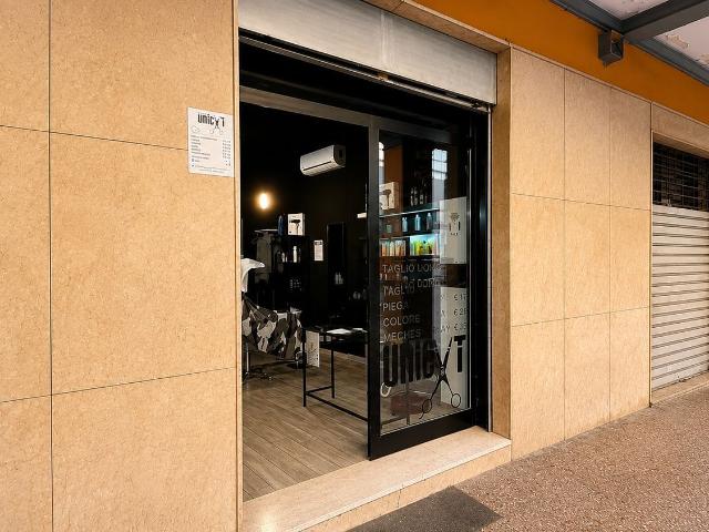 Ufficio in vendita di 32 m² in Via Nosadella