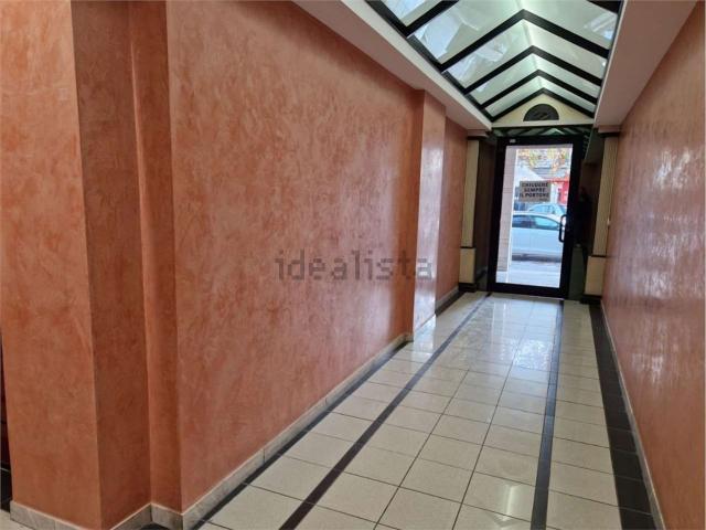 Ufficio in vendita di 355 m²