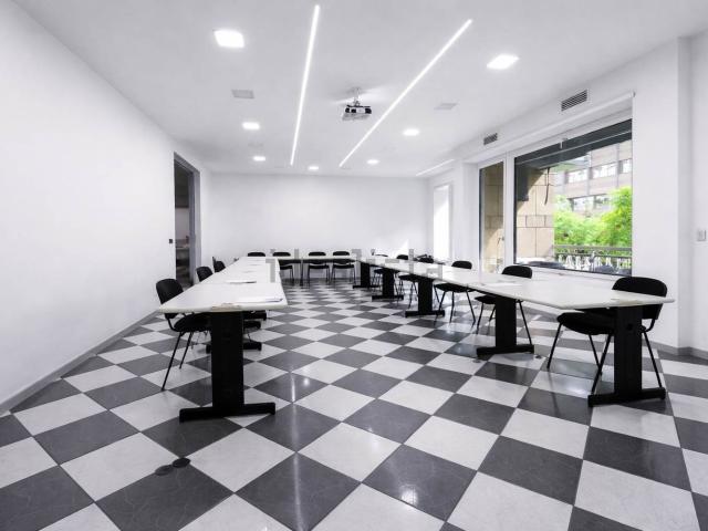 Ufficio in vendita di 370 m² in Corso Sicilia, 43