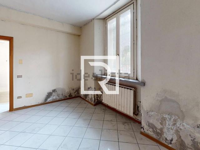 Ufficio in vendita di 37 m² in Via San Pellegrino Laziosi