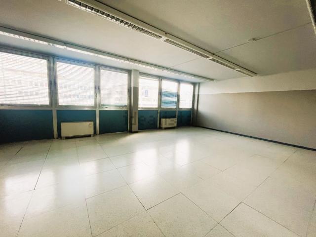 Ufficio in vendita di 400 m² in Piazza XXVII Ottobre