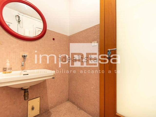 Ufficio in vendita di 40 m² in Piazza XXVII Ottobre