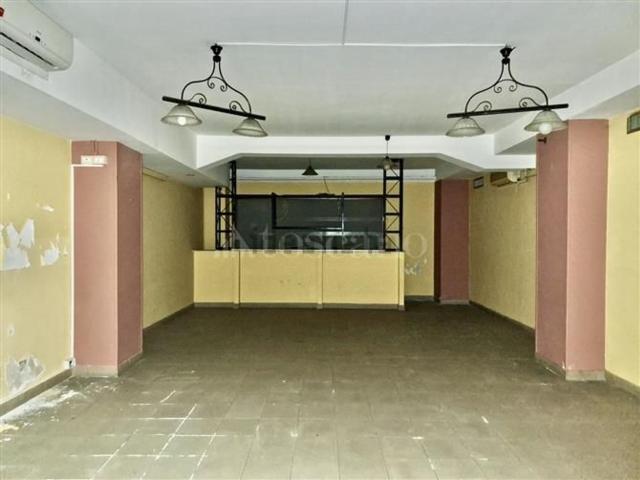 Ufficio in vendita di 416 m² in Via de Branca