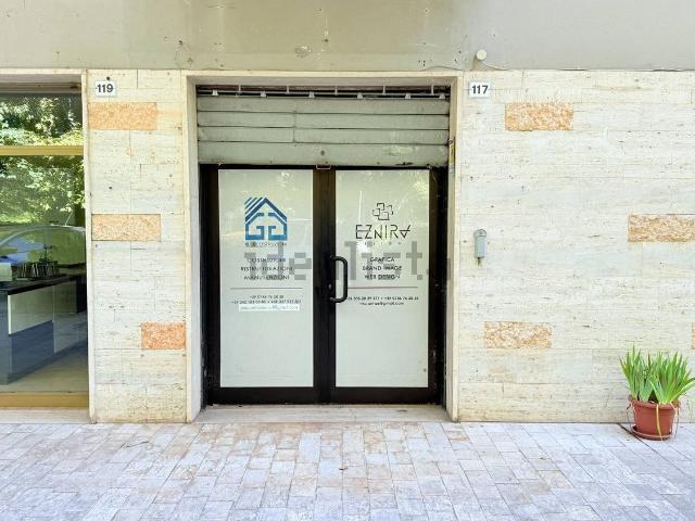 Ufficio in vendita di 43 m² in Viale Emilio Maraini, 117
