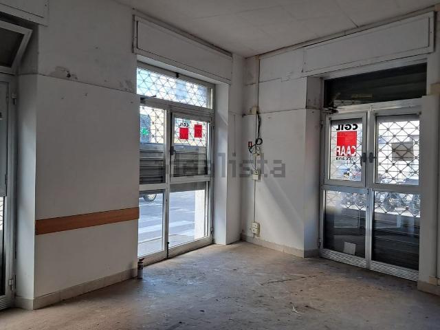 Ufficio in vendita di 44 m² in Via Solferino