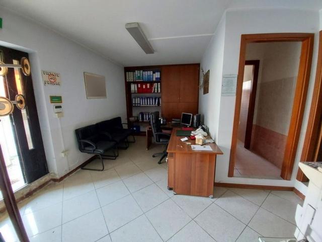 Ufficio in vendita di 44 m² in Via Quintino Sella, 35
