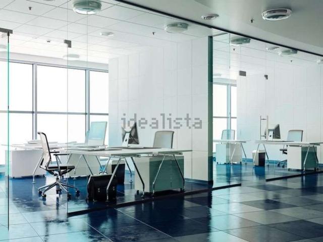 Ufficio in vendita di 4500 m² in Viale dell&apos Industria