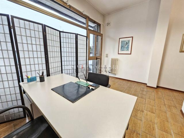 Ufficio in vendita di 45 m² in Via Collodi