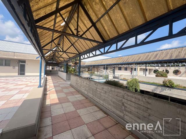 Ufficio in vendita di 45 m² in Via Calnova, 78