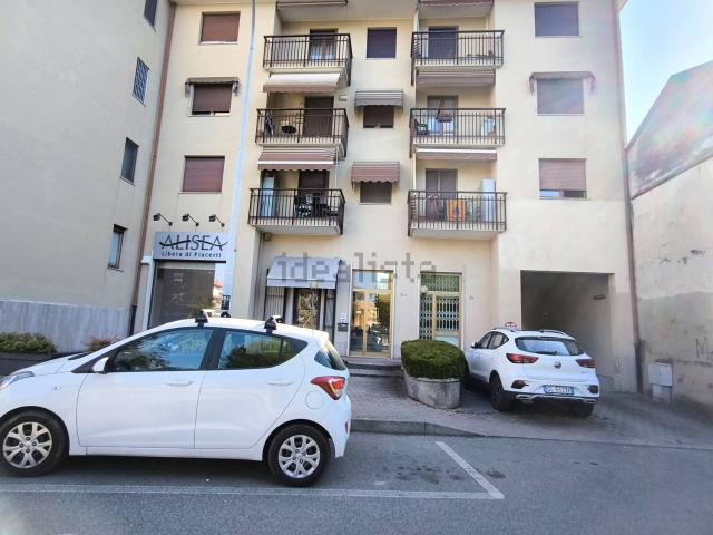 Ufficio in vendita di 45 m² in Via Gorei, 3