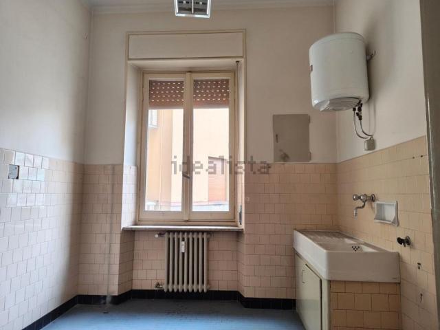 Ufficio in vendita di 466 m² in Via Cesare Lombroso, 14
