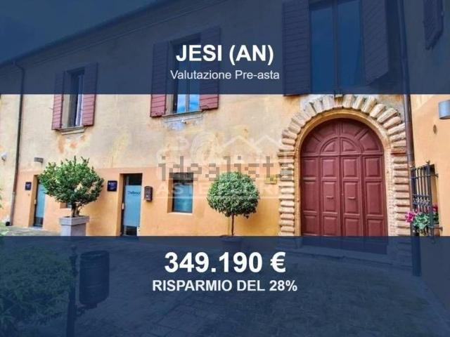 Ufficio in vendita di 466 m² in Via XV Settembre, 16