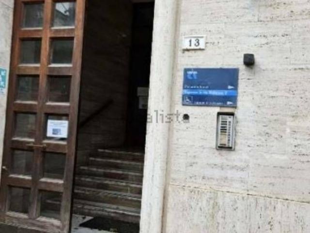 Ufficio in vendita di 460 m² in Via Goffredo Mameli, 13