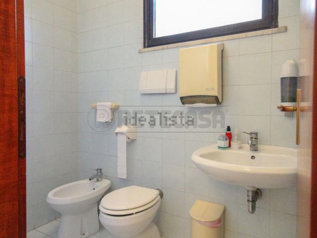 Ufficio in vendita di 47 m² in Via Guido Rossa