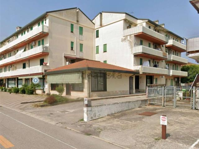 Ufficio in vendita di 47 m² in Via Dino Campion, 11