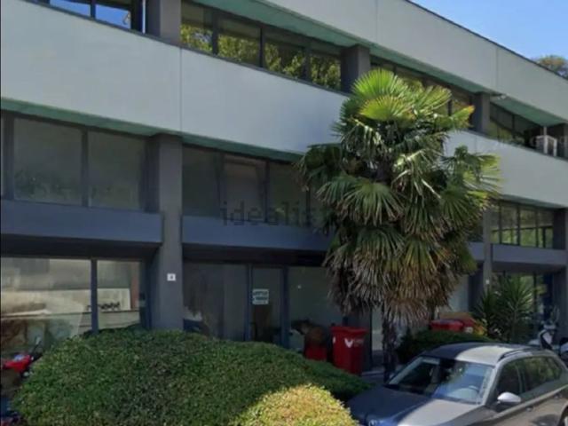 Ufficio in vendita di 47 m² in Via Isarco, 3