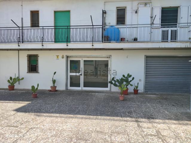 Ufficio in vendita di 480 m² in Strada Provinciale 23