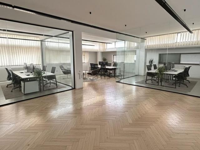 Ufficio in vendita di 50 m²