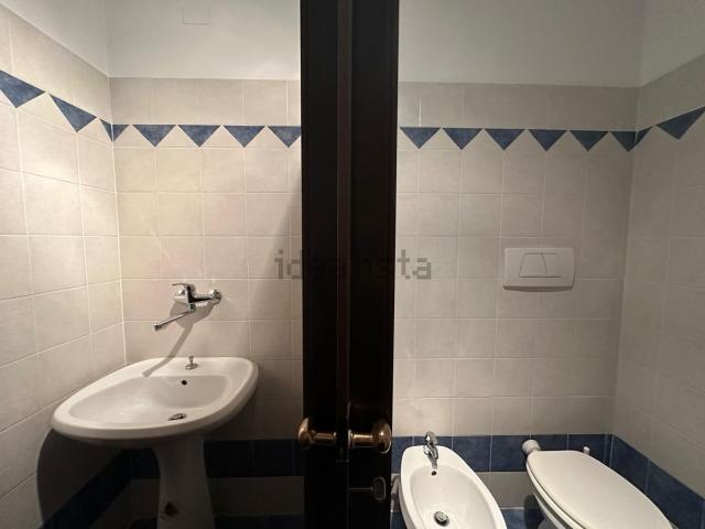 Ufficio in vendita di 50 m² in Via Roma, 120
