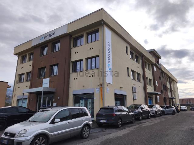 Ufficio in vendita di 50 m² in Via Umberto Nobile, 46