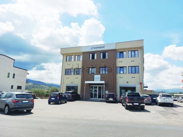 Ufficio in vendita di 50 m² in Via Umberto Nobile, 64